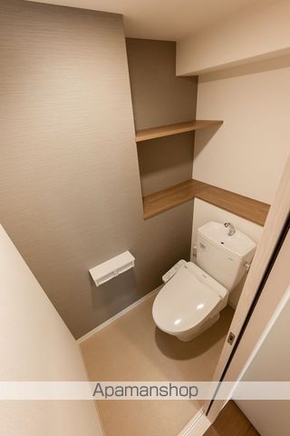 西鉄天神大牟田線 西鉄平尾駅 徒歩10分 10階建 築7年のトイレ写真