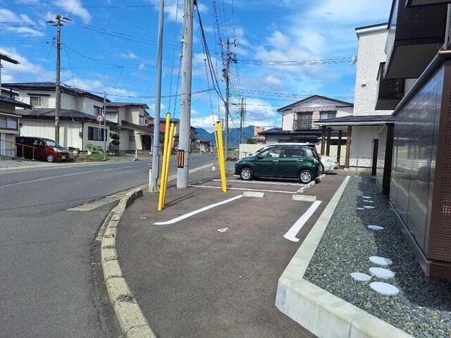駐車場　駐車場