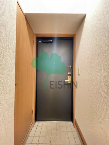 玄関　下駄箱もしっかりついてます！