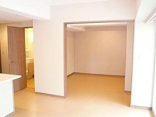 居室・リビング　別部屋の画像を使用しております。