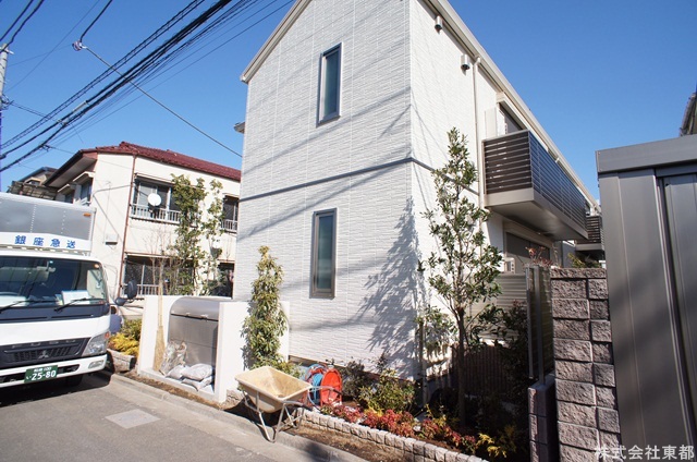 建物外観　★完成しました！積水ハウス施工、新築のシャーメゾンです！