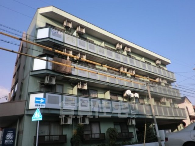 名古屋市熱田区青池町のアパートの建物外観