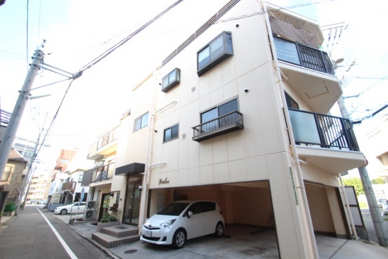 広島市中区羽衣町のマンションの建物外観