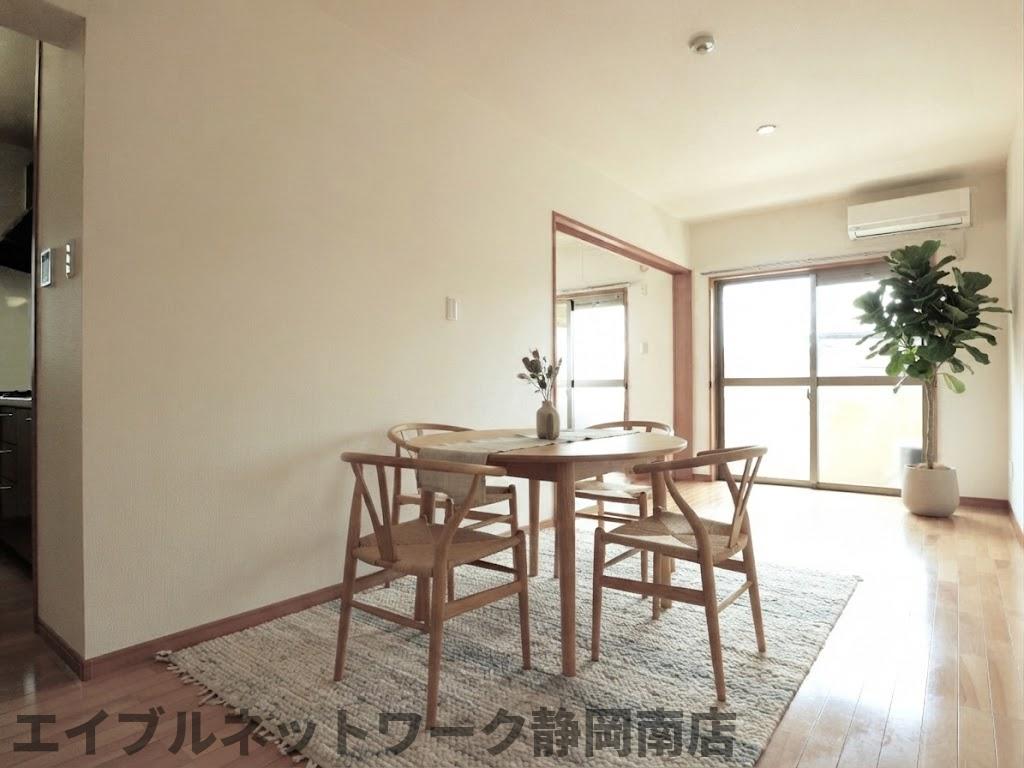 その他部屋・スペース　おしゃれなリビングです