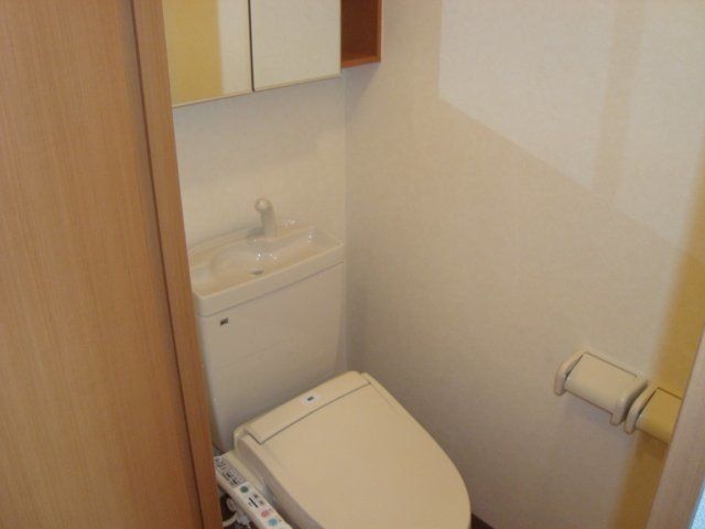 【加須市多門寺のアパートのトイレ】
