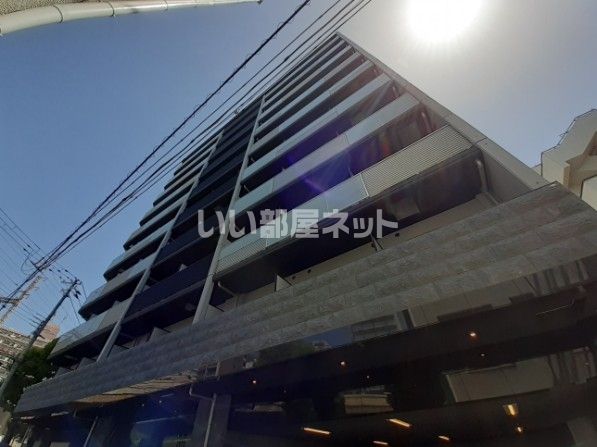 神戸市兵庫区佐比江町のマンションの建物外観