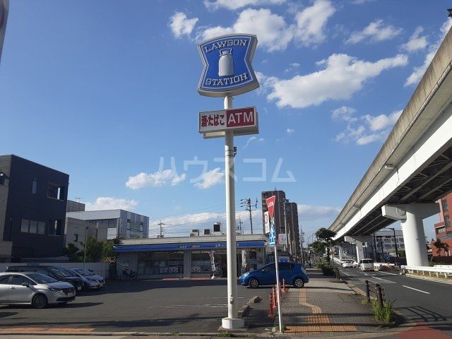 【サンハイツ鍋屋上野７号棟のコンビニ】