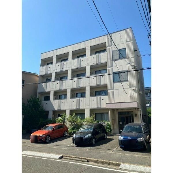 名古屋市南区元柴田東町のマンションの建物外観