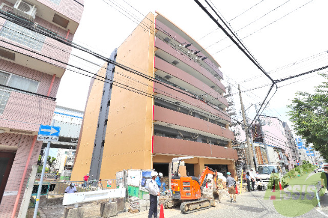 西宮市鳴尾町のマンションの建物外観