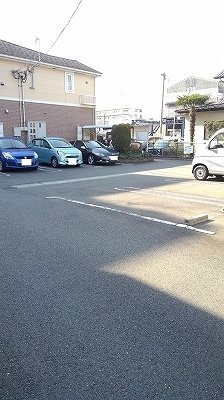 駐車場　駐車スペースもあります