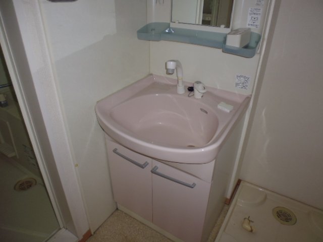 洗面設備　洗髪洗面化粧台