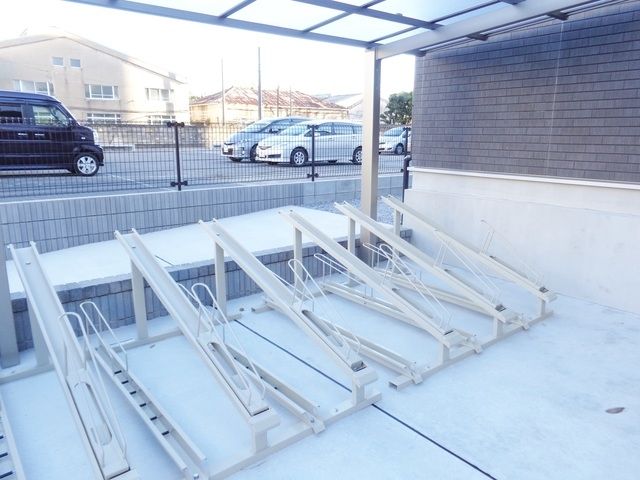 駐車場　駐輪場