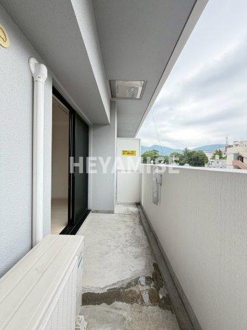 バルコニー　※同物件反転タイプの写真でございます※現況を優先します※