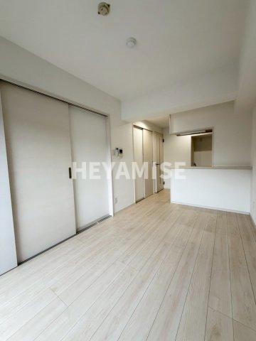 居室・リビング　※同物件反転タイプの写真でございます※現況を優先します※