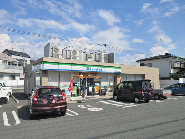 コンビニ　ファミリーマート富士宮神田川町店（コンビニ）まで511m