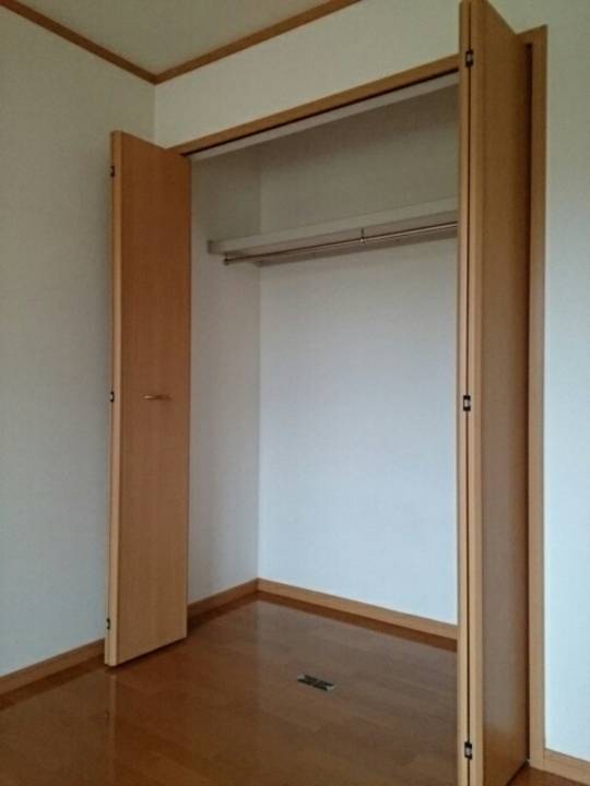 収納　クローゼット