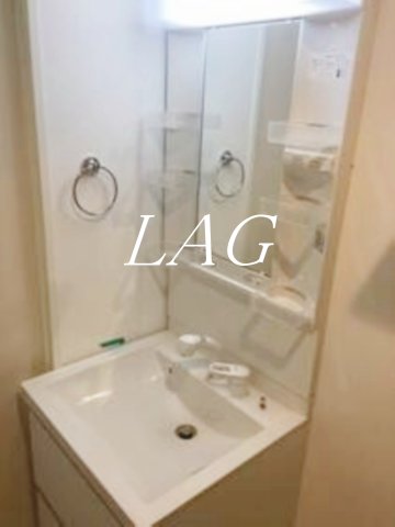 洗面設備　洗面台です。