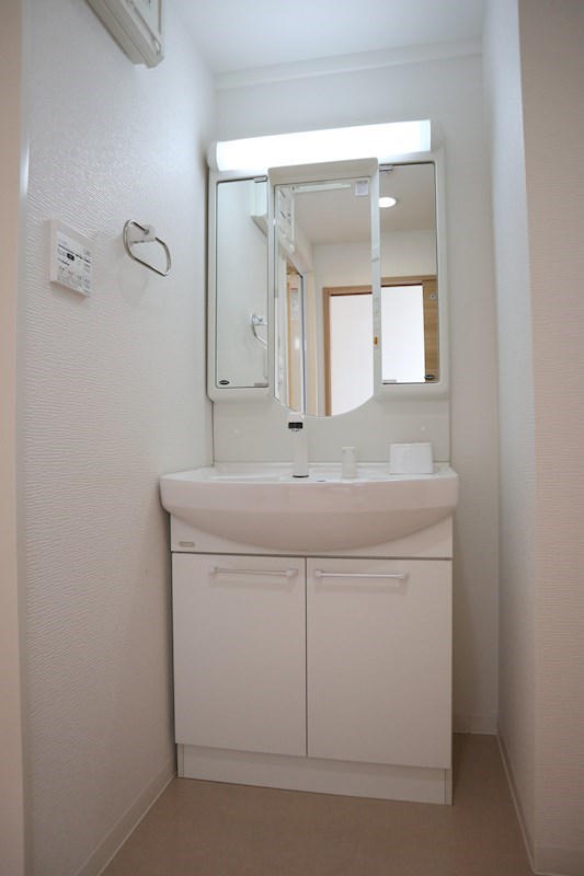 洗面設備　同タイプ参考写真