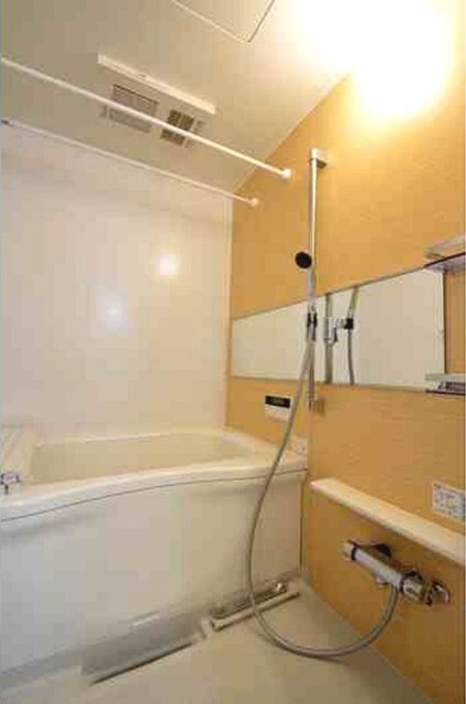 洗面設備　追焚機能付きです