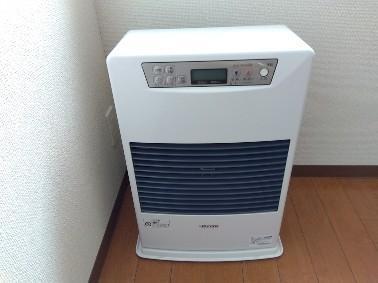 居室・リビング　灯油FFストーブ