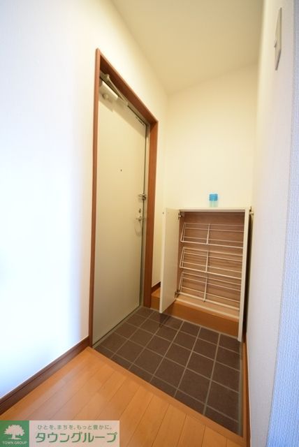 玄関　お部屋探しは【タウンハウジング千葉店】にお任せ下さい♪