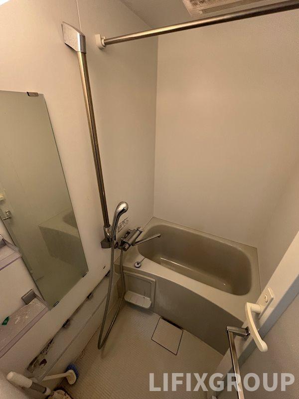 バス・シャワールーム　風呂