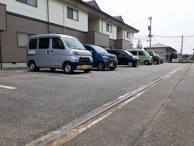 駐車場　駐車場があります