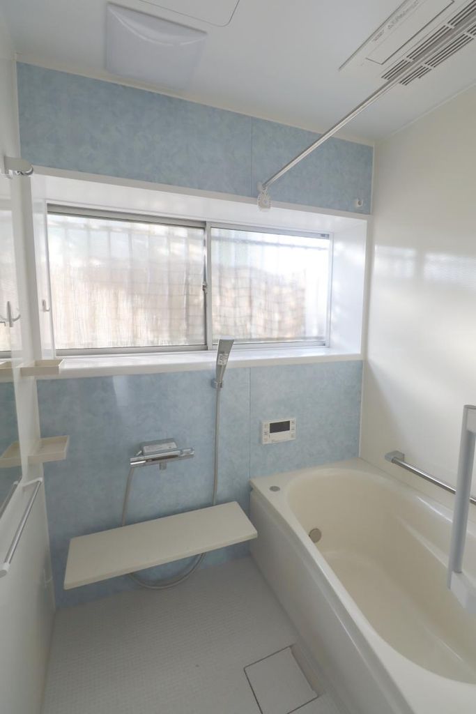 バス・シャワールーム　バス