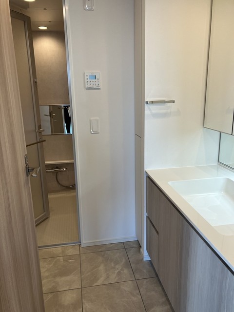 洗面設備　※写真は同タイプ住戸です。