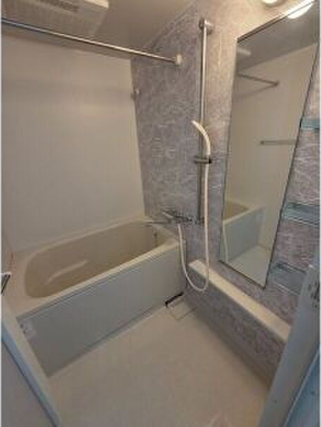 バス・シャワールーム　綺麗なお風呂でゆったり！