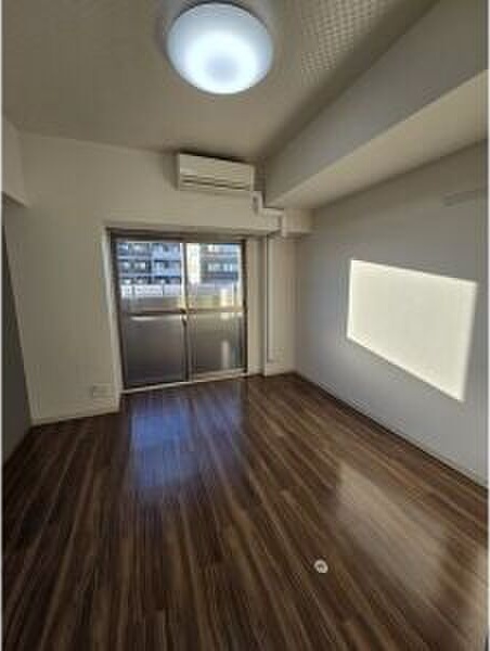 居室・リビング　明るくて使いやすいお部屋♪