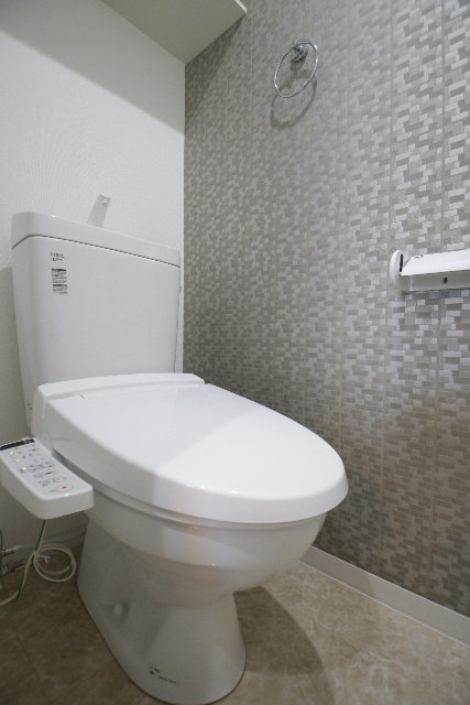 トイレ　※別室の参考写真の為、現況優先です。