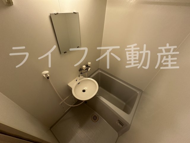 バス・シャワールーム　お風呂で日々の疲れを落としましょう
