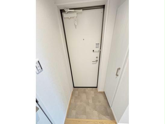 玄関　※別部屋写真