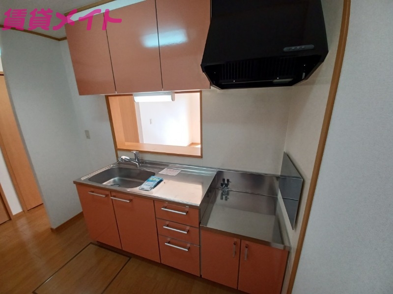 キッチン　同型参考写真