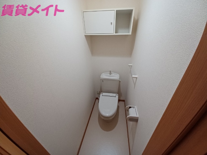 トイレ　同型参考写真