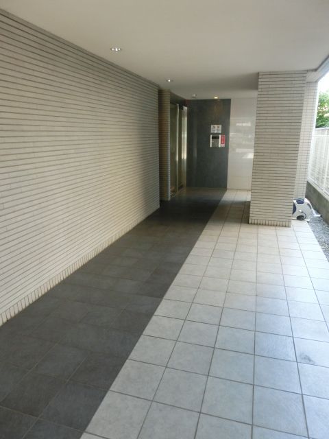 エントランス　お部屋につながるエントランスです