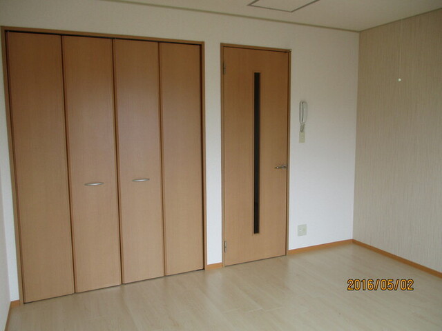 その他部屋・スペース　洋室８帖