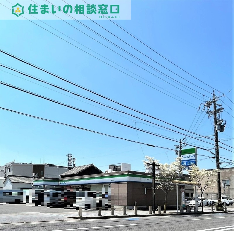 コンビニ　ファミリーマート岡崎両町店（コンビニ）まで499m