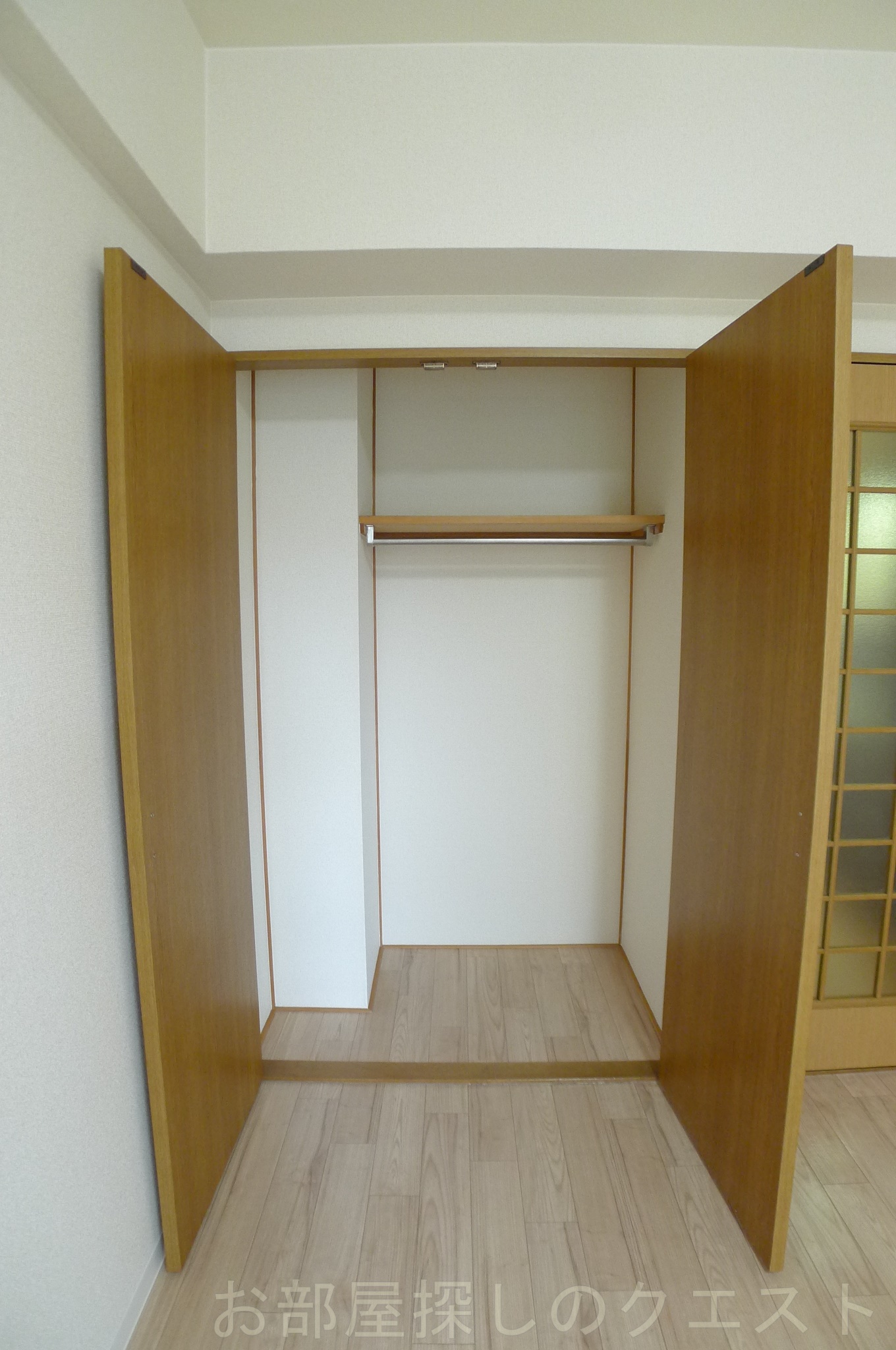 収納　（写真は同タイプ）