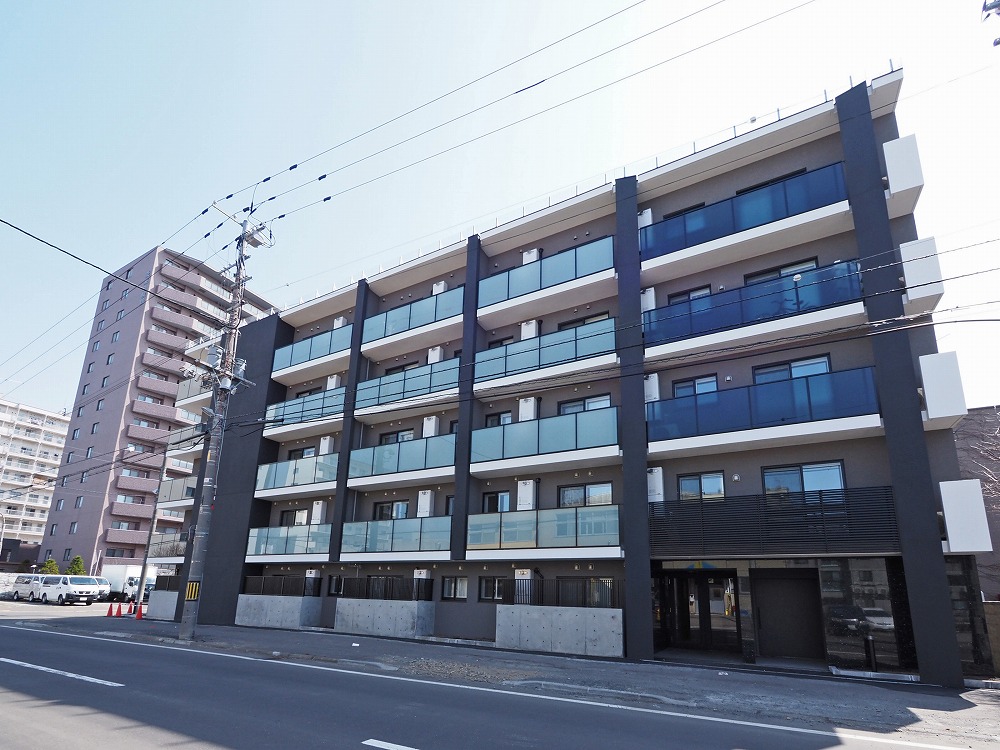 建物外観　都市ガス使用の人気のデザイナーズ仕様のお部屋です♪