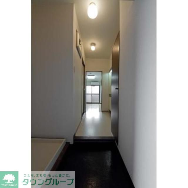 玄関　※写真は同タイプ住戸です。