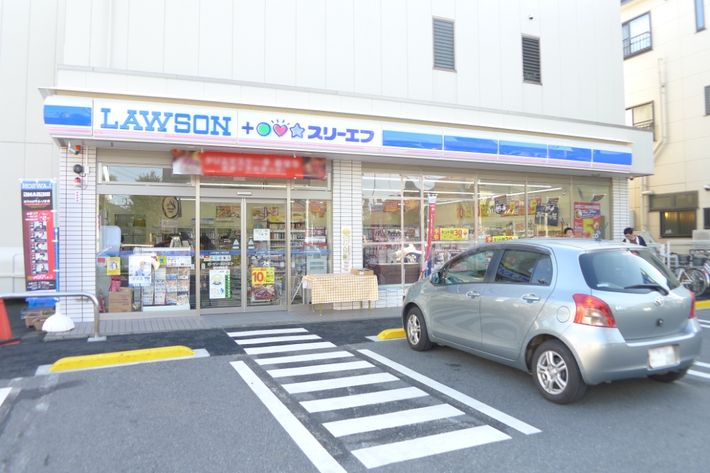 コンビニ　ローソン・スリーエフ逆井駅前店.（コンビニ）まで421m