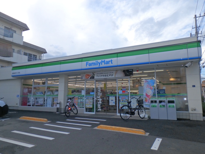 コンビニ　ファミリーマート 板橋高島平七丁目店（コンビニ）まで222m
