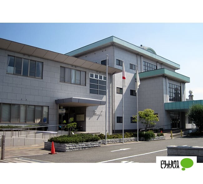 役所　和歌山市中央サービスセンター（役所）まで1044m