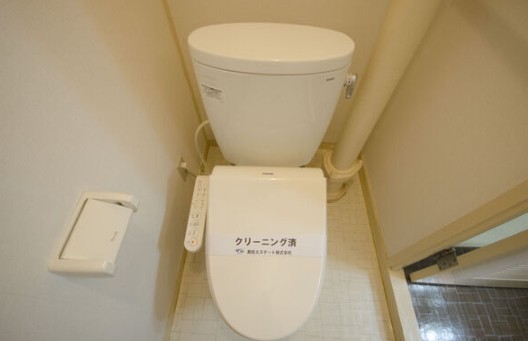 トイレ　※別室の参考写真の為、現況優先です。