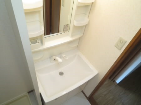 洗面設備　※別部屋の写真です