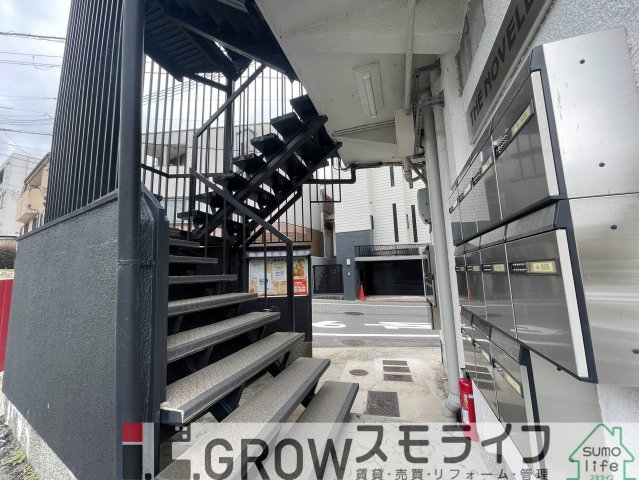 阪急神戸線 六甲駅 徒歩9分 4階建 築56年の外観写真