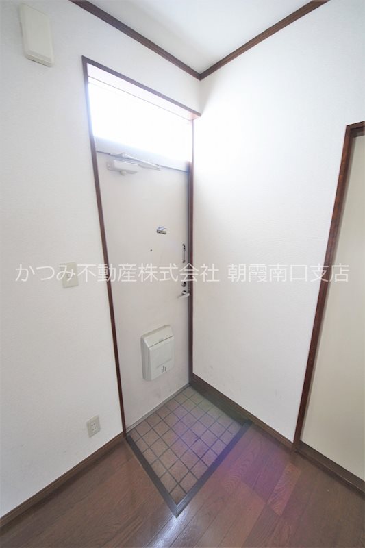 玄関　他号室参考写真