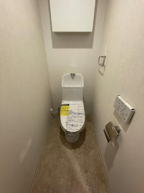 トイレ　落ち着いたトイレです